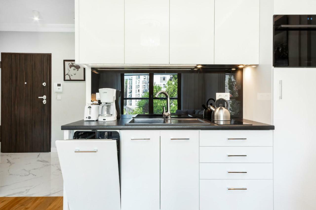 Apartments Warsaw Grzybowska by Renters Zewnętrze zdjęcie