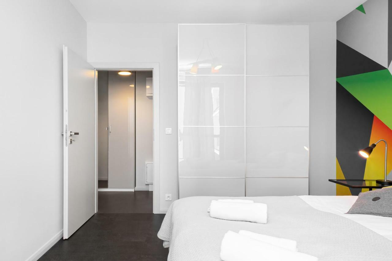 Apartments Warsaw Grzybowska by Renters Zewnętrze zdjęcie