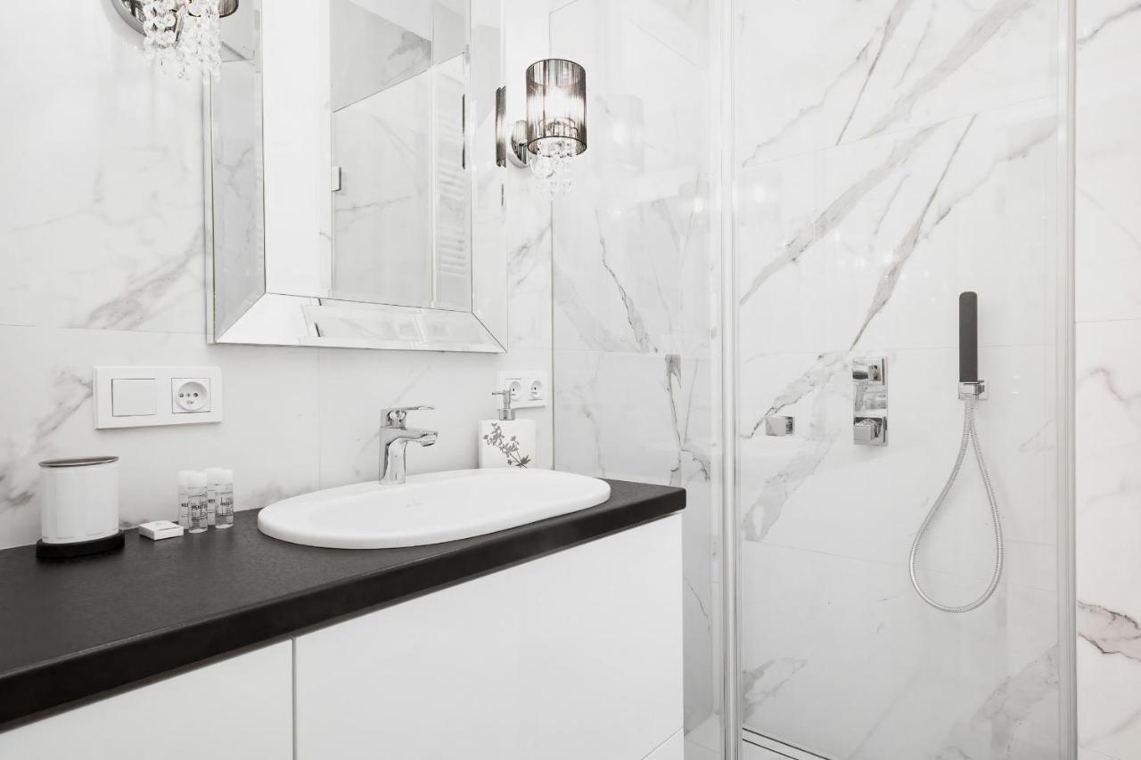 Apartments Warsaw Grzybowska by Renters Zewnętrze zdjęcie